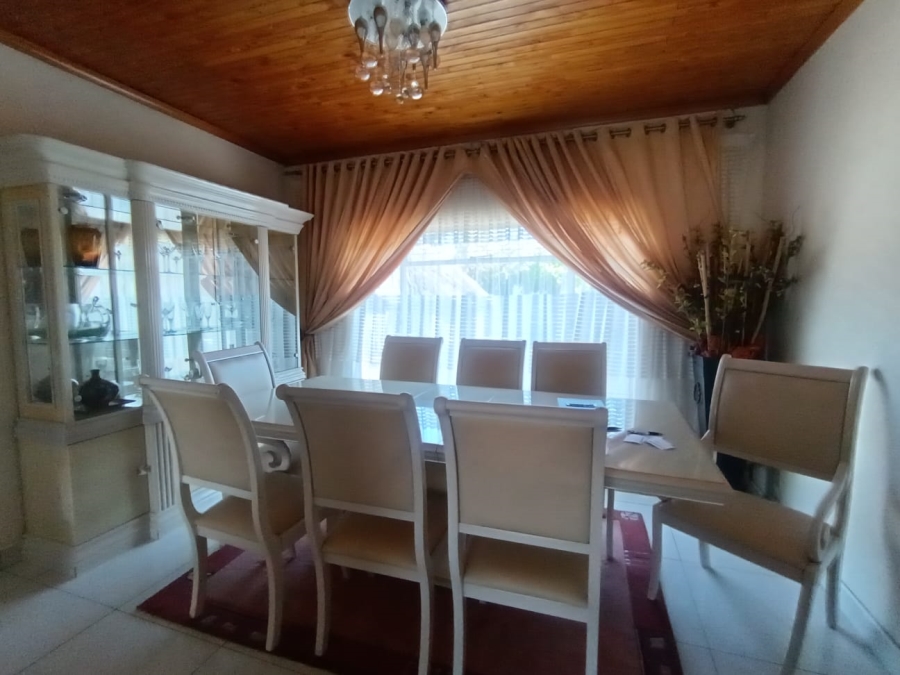 3 Bedroom Property for Sale in Riviera Northern Cape